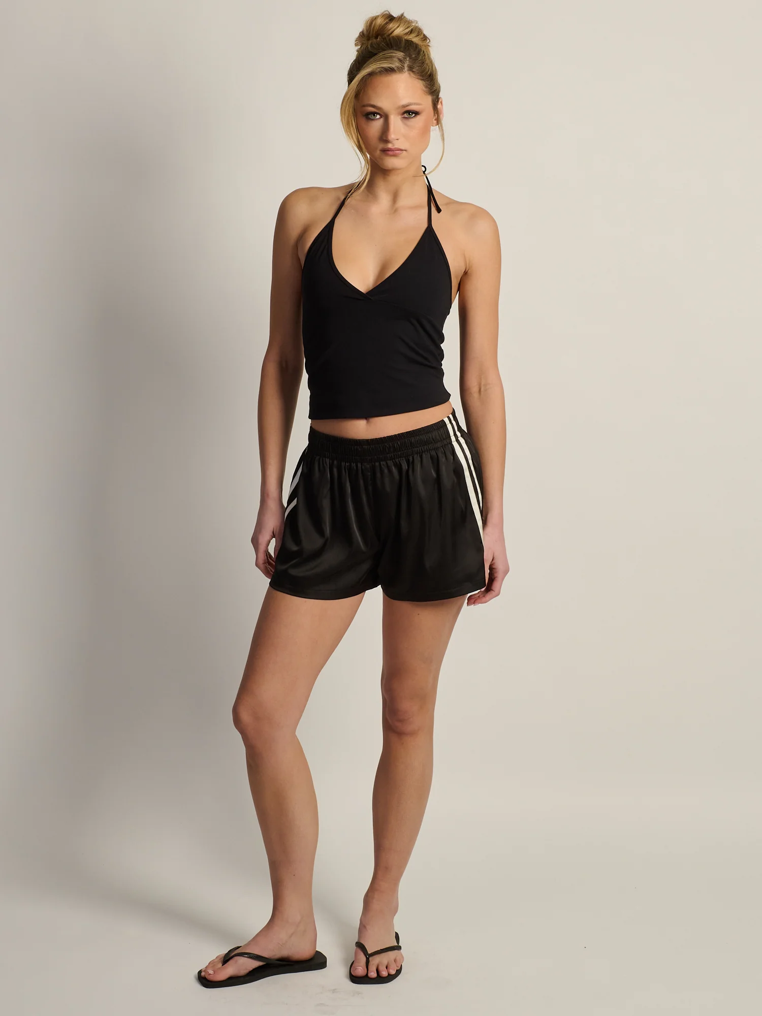 HARLOW TORI HALTER TOP - BLACK - Image 3