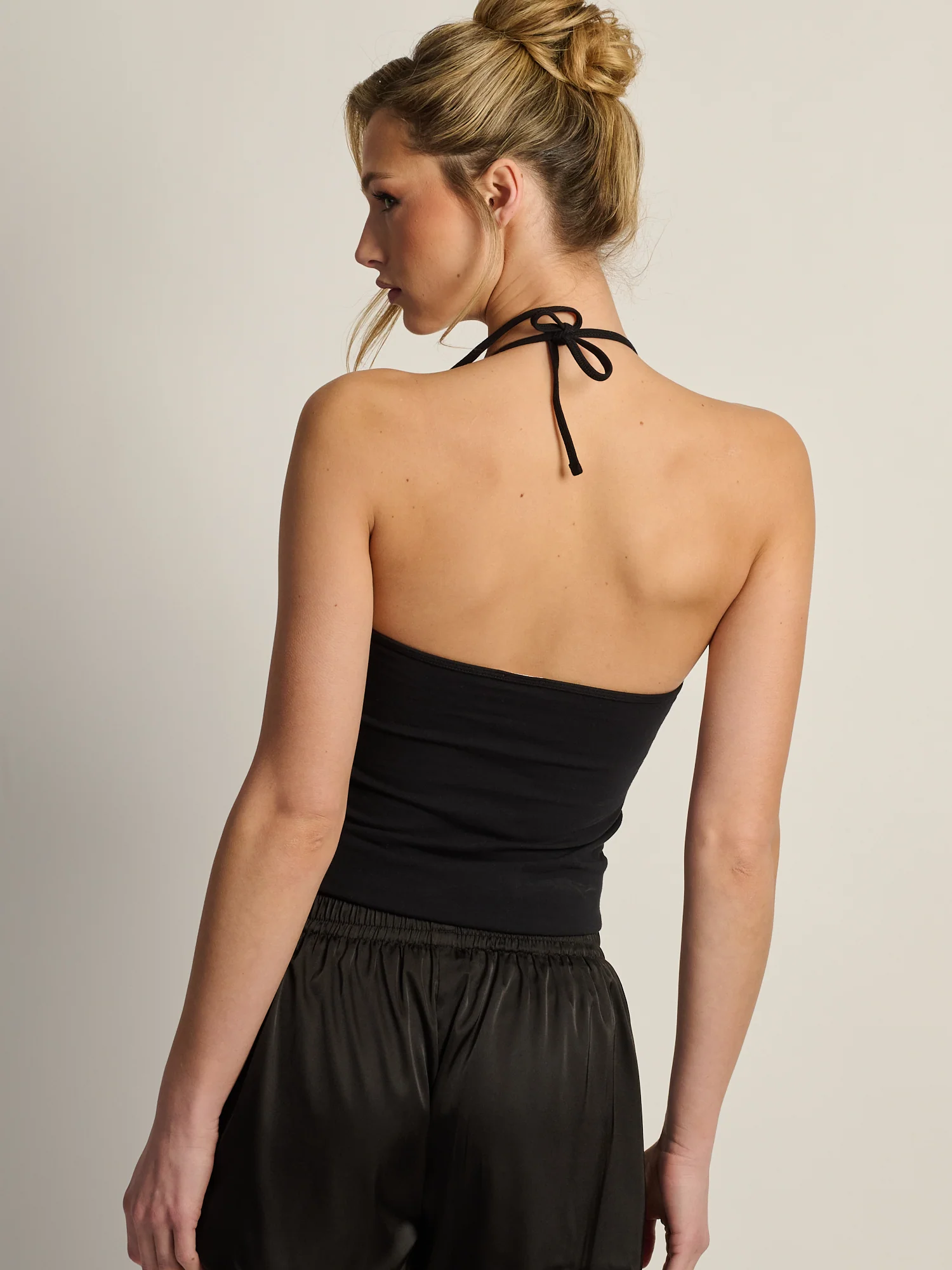 HARLOW TORI HALTER TOP - BLACK - Image 5