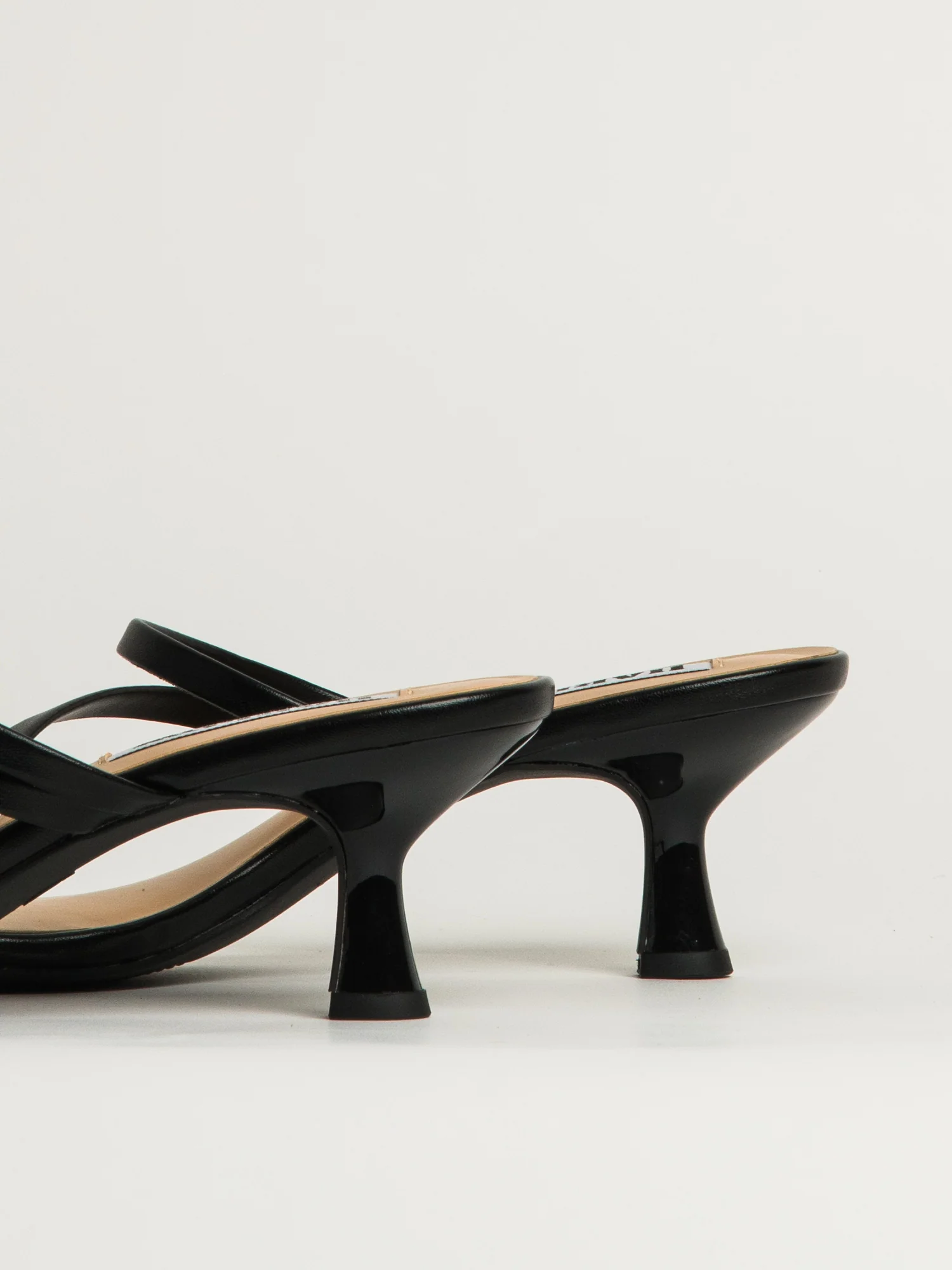 WOMENS HARLOW KITTEN - BLACK - Image 6